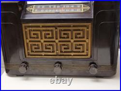 Vintage 1948 Westinghouse H204A Tube AM/FM Radio Mid-Century Bakelite Works Vintage 1948 Westinghouse H204A Tube AM/FM Radio Mid-Century Bakelite Works