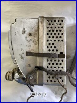 Vintage 1949 Chevy AM Tube Radio #986389. Complete