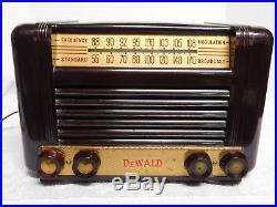 Vintage 1949 DEWALD C-800 AM/FM Bakelite Tube Radio Cleaned Tested and Working
