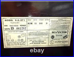 Vintage 1949 RCA Victor Golden Throat Radio Model 9 X 571