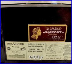 Vintage 1949 RCA Victor Model 8x541 TUBE AM Brown Bakelite Working
