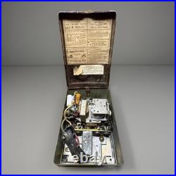 Vintage 1949 RCA Victor Pocket Tube Radio 8B42 Portable 8 B 42 UNTESTED