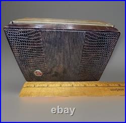 Vintage 1949 RCA Victor Pocket Tube Radio 8B42 Portable 8 B 42 UNTESTED Vintage 1949 RCA Victor Pocket Tube Radio 8B42 Portable 8 B 42 UNTESTED