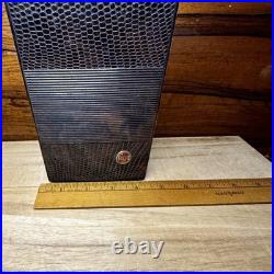Vintage 1949 RCA Victor Pocket Tube Radio 8B42 Portable 8 B 42 UNTESTED