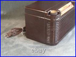 Vintage 1950 Trav-Ler model 5061 tube radio is fully restored