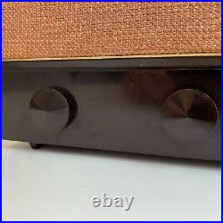 Vintage 1950 Working RCA VICTOR X-711 AM/FM/Phono 7-Tube Radio Brown Bakelite