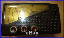 Vintage 1950 Zenith AM/FM Tube Radio Model G724 Bakelite Case