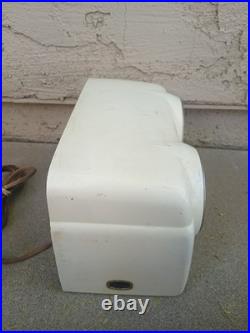 Vintage 1950's Crosley Dashboard Tube Clock Radio D-25WE Tested & Working