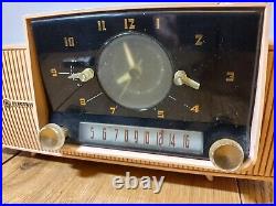 Vintage 1950's GE General Electric Tube Alarm Clock Radio C-416C Princess Pink