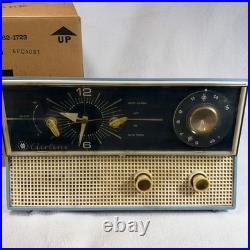 Vintage 1950's Montgomery Ward AM Radio Clock Alarm GTM 1823A Blue White works