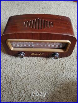 Vintage 1950's Packard Bell 602 Tube Radio (Recapped & Working) Vintage 1950's Packard Bell 602 Tube Radio (Recapped & Working)