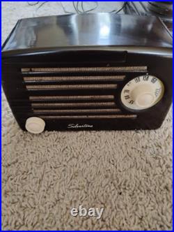 Vintage 1950's Silvertone Model #1 Tube Radio (Recapped & Working) Vintage 1950's Silvertone Model #1 Tube Radio (Recapped & Working)