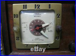 Vintage 1950's Travler Radio Alarm Clock