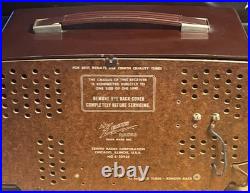 Vintage 1950's Zenith Walnut Bakelite AM/FM Tube Radio No S-22922
