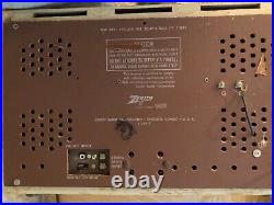 Vintage 1950s 1960 Zenith Model C835E AM/FM Tube Radio Vintage 1950s 1960 Zenith Model C835E AM/FM Tube Radio