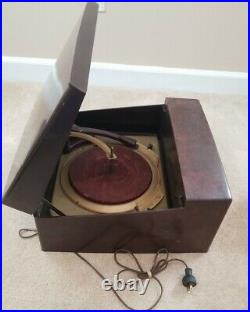 Vintage 1950s Admiral Model 5D32D Radio Phonograph Record Player Bakelite RARE