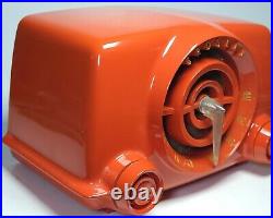 Vintage 1950s Crosley Bakelite 11-103U Red Orange Bullseye Radio Works