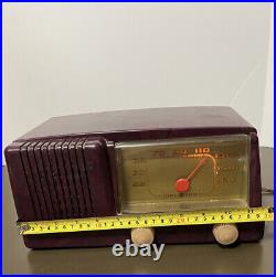 Vintage 1950s GE General Electric Model 400 Purple Bakelite Tube Radio MCM READ Vintage 1950s GE General Electric Model 400 Purple Bakelite Tube Radio MCM READ
