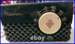 Vintage 1950s Motorola 5R1 AM Tube Radio Green Works Cord Replaced Mid Century