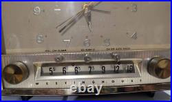 Vintage 1950s Westinghouse Clock Tube Radio Model H475T5