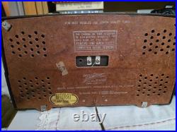 Vintage 1950s Zenith AM/FM Tube Radio Model G725 Bakelite Tested & Working