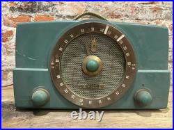 Vintage 1950s Zenith AM/FM Tube Radio Model K725 Bakelite French Green WORKS