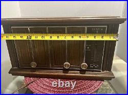 Vintage 1950s Zenith Desktop Cabinet Radio Model Working Great