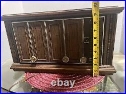 Vintage 1950s Zenith Desktop Cabinet Radio Model Working Great