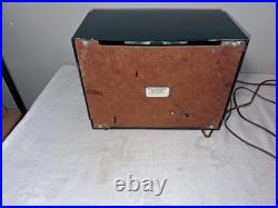 Vintage 1951 1952 Crosley 11-109U Decorator Tube AM Radio Hunter Green Working
