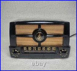 Vintage 1951 Emerson 587 Bakelite Table Tube Radio Mid-Century MCM Black Gold Vintage 1951 Emerson 587 Bakelite Table Tube Radio Mid-Century MCM Black Gold