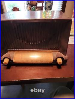Vintage 1951 Ge Radio Bakelite Purple In Color 1951 Model 422 working am only