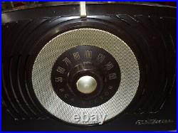 Vintage 1951 RCA Victor Model X551 Brown Bakelite Vacuum Tube Radio, ART DECO