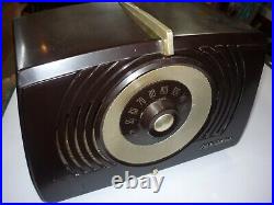 Vintage 1951 RCA Victor Model X551 Brown Bakelite Vacuum Tube Radio, ART DECO