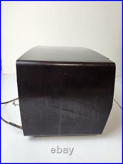 Vintage 1951 Zenith AM/FM Radio Tube Radio Model H72322 Bakelite Case