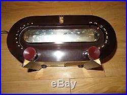 Vintage 1951 Zenith Consoltone Tube Radio Model H511 Bakelite Case