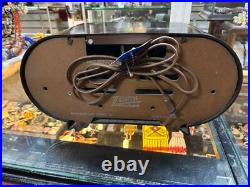 Vintage 1951 Zenith H511 Racetrack Bakelite Tube Radio Vintage 1951 Zenith H511 Racetrack Bakelite Tube Radio