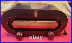 Vintage 1951 Zenith H511 Racetrack Bakelite Tube Radio Powers On