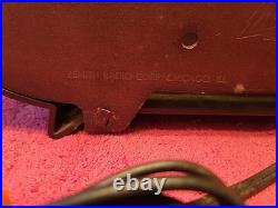 Vintage 1951 Zenith H511 Racetrack Bakelite Tube Radio Powers On