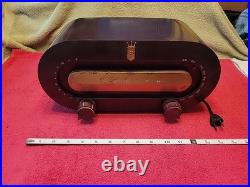 Vintage 1951 Zenith H511 Racetrack Bakelite Tube Radio Powers On