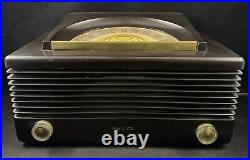 Vintage 1952 Philco 52-940 Sundial Bakelite Tube Radio Receiver Made in USA
