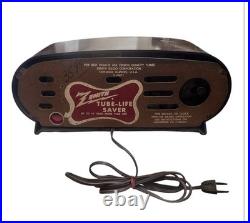 Vintage 1952 Zenith Deluxe Brown Bakelite Owl Eyes Tabletop Tube Radio