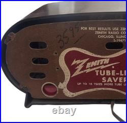 Vintage 1952 Zenith Deluxe Brown Bakelite Owl Eyes Tabletop Tube Radio