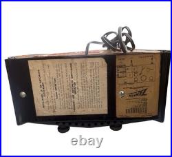 Vintage 1952 Zenith Deluxe Brown Bakelite Owl Eyes Tabletop Tube Radio