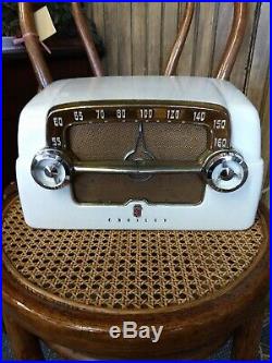 Vintage 1953 CROSLEY White Bakelite Dashboard Tube Radio Model E-15WE WORKS