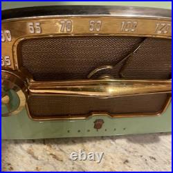 Vintage 1953 Crosley E-15CE Green Tube Radio Style Powers On Static AS-IS