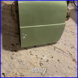 Vintage 1953 Crosley E-15CE Green Tube Radio Style Powers On Static AS-IS