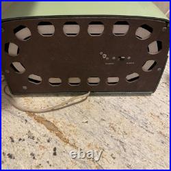 Vintage 1953 Crosley E-15CE Green Tube Radio Style Powers On Static AS-IS