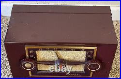 Vintage 1953 Crosley E-30 MN Maroon Tube Radio, Works