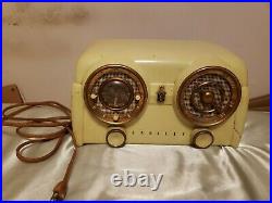 Vintage 1953 Crosley Model D 25 CE Radio UNTESTED
