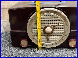 Vintage 1953 Zenith Bakelite Tube Radio Model K526 S-19493 Works! See Video